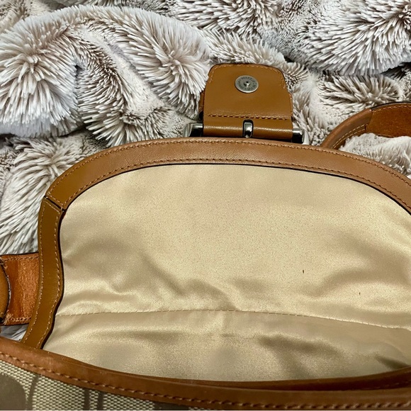 Coach Purse - Picture 4 of 5